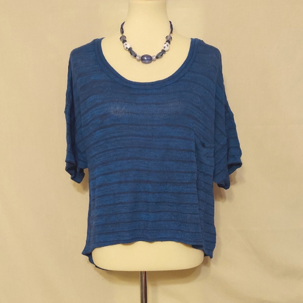 ‼️3 for $16‼️  g21 Blue Scoop Neck Short Sleeve Top
